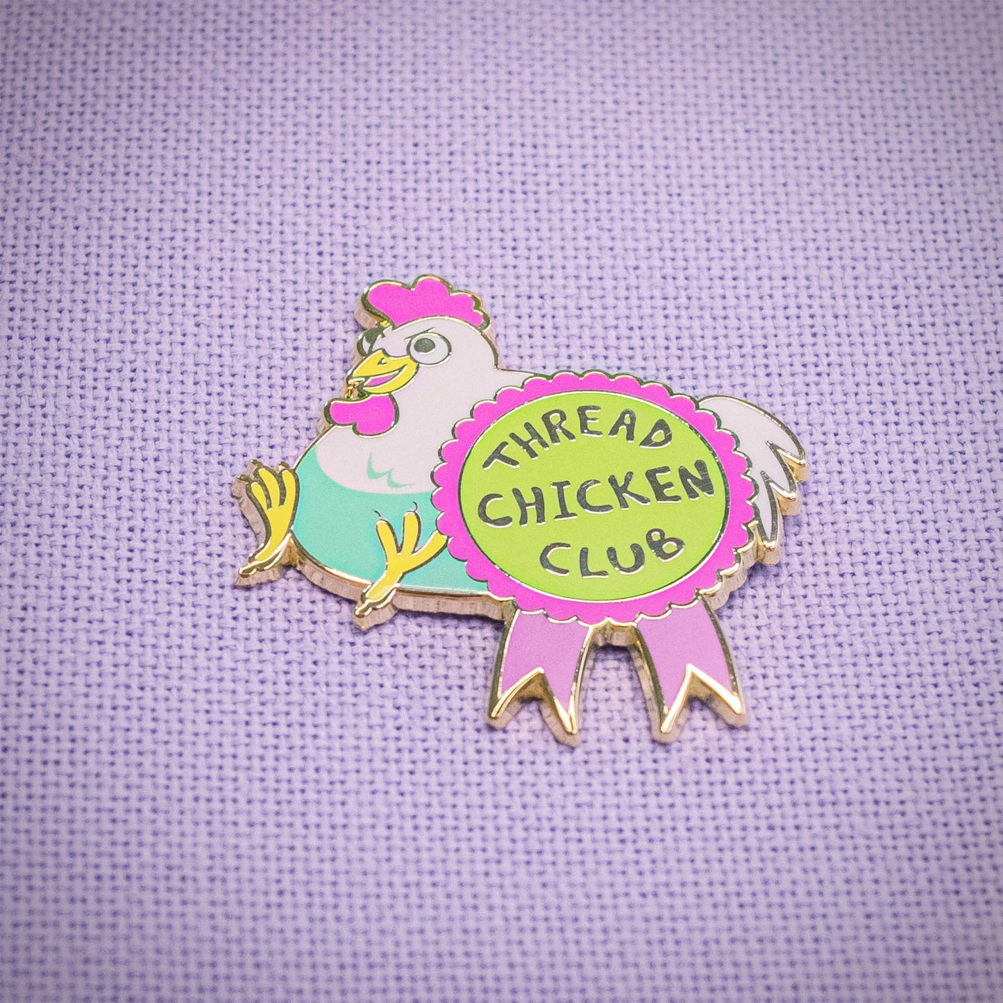 Thread chicken needle minder, magnetic cute needle holder